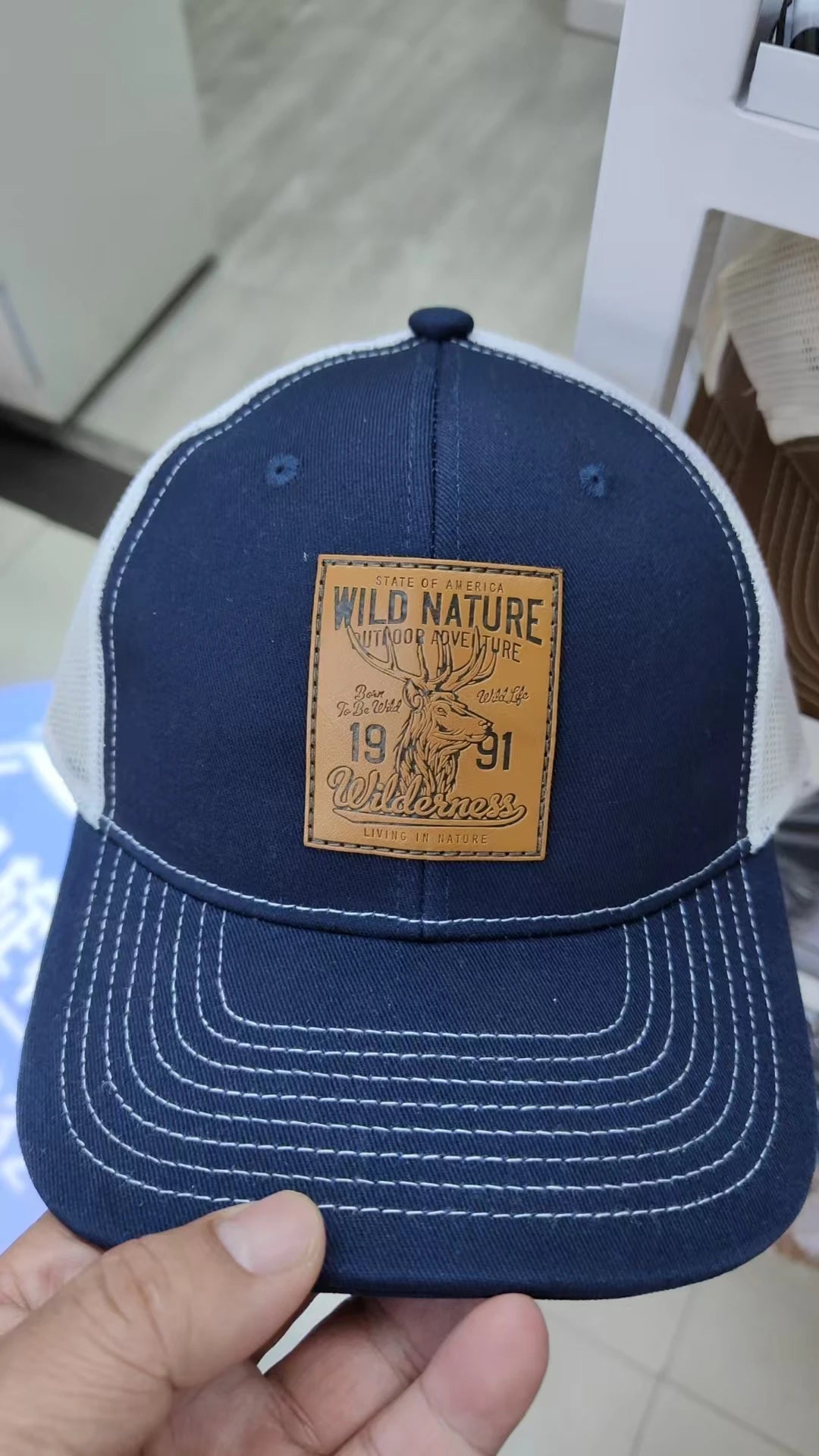 New men's and women's universal mesh suede work cap, men's baseball cap, breathable sports cap for spring and summer.