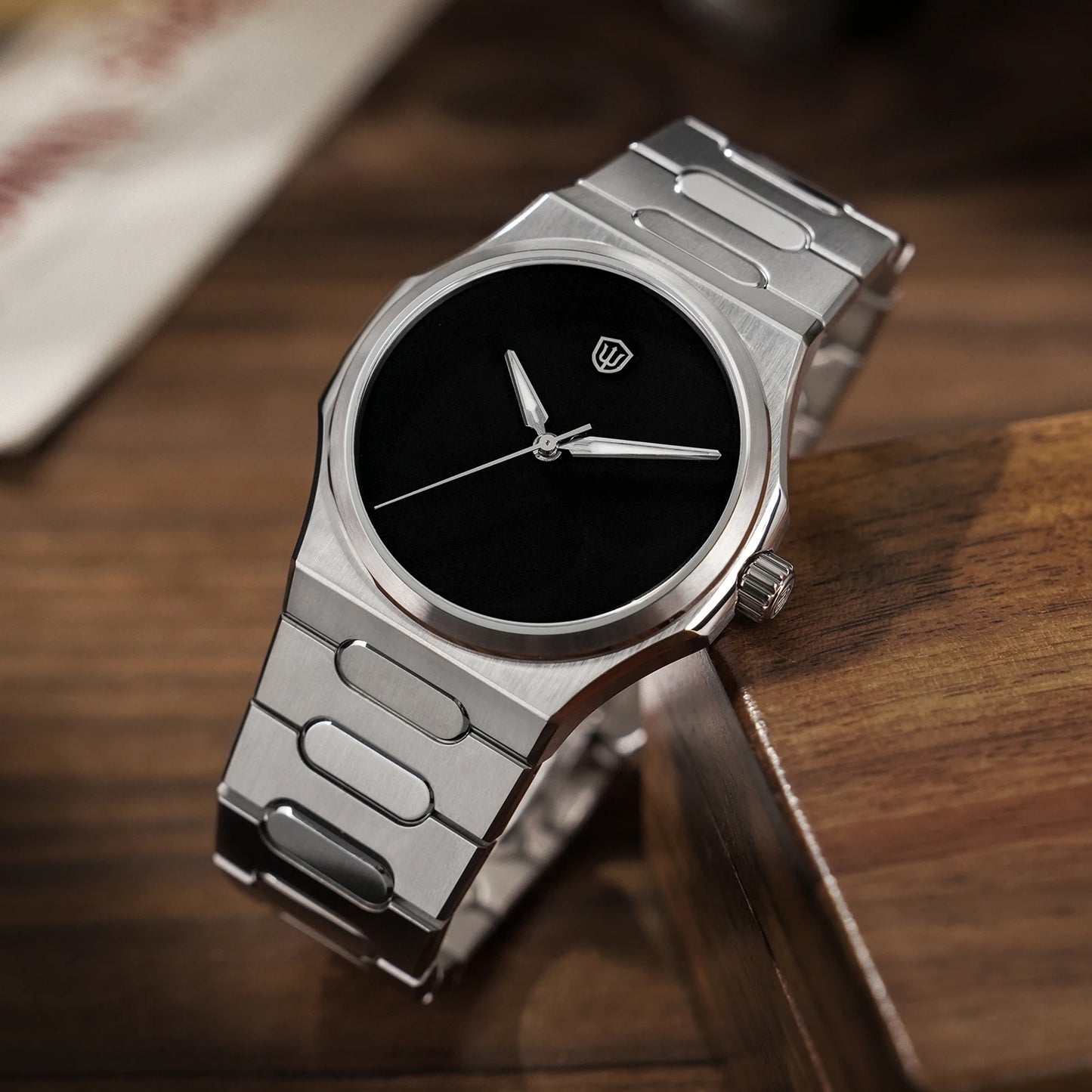 Watchdives WD0016 Super Black Men Watch Ultra Light-Absorbing Dial VH31/VH60 Sweep Second Quartz Movement Stainless Steel Watch