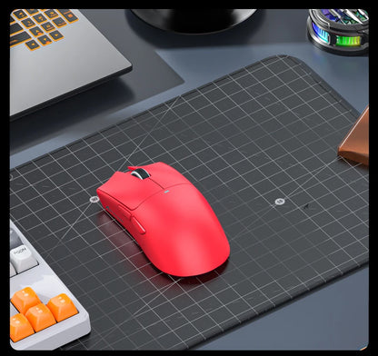 ATTACK SHARK X11SE trådlös gamingmus, tri-mode, 63g superlätt med PAW3311-sensor, 22000 DPI, 300mAh batteri, dubbel drivrutin