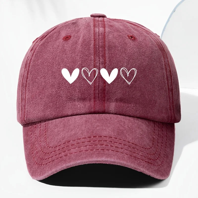 Unisex retro baseball cap with heart-shaped pattern for outdoor sun protection, suitable for truck drivers all year round.