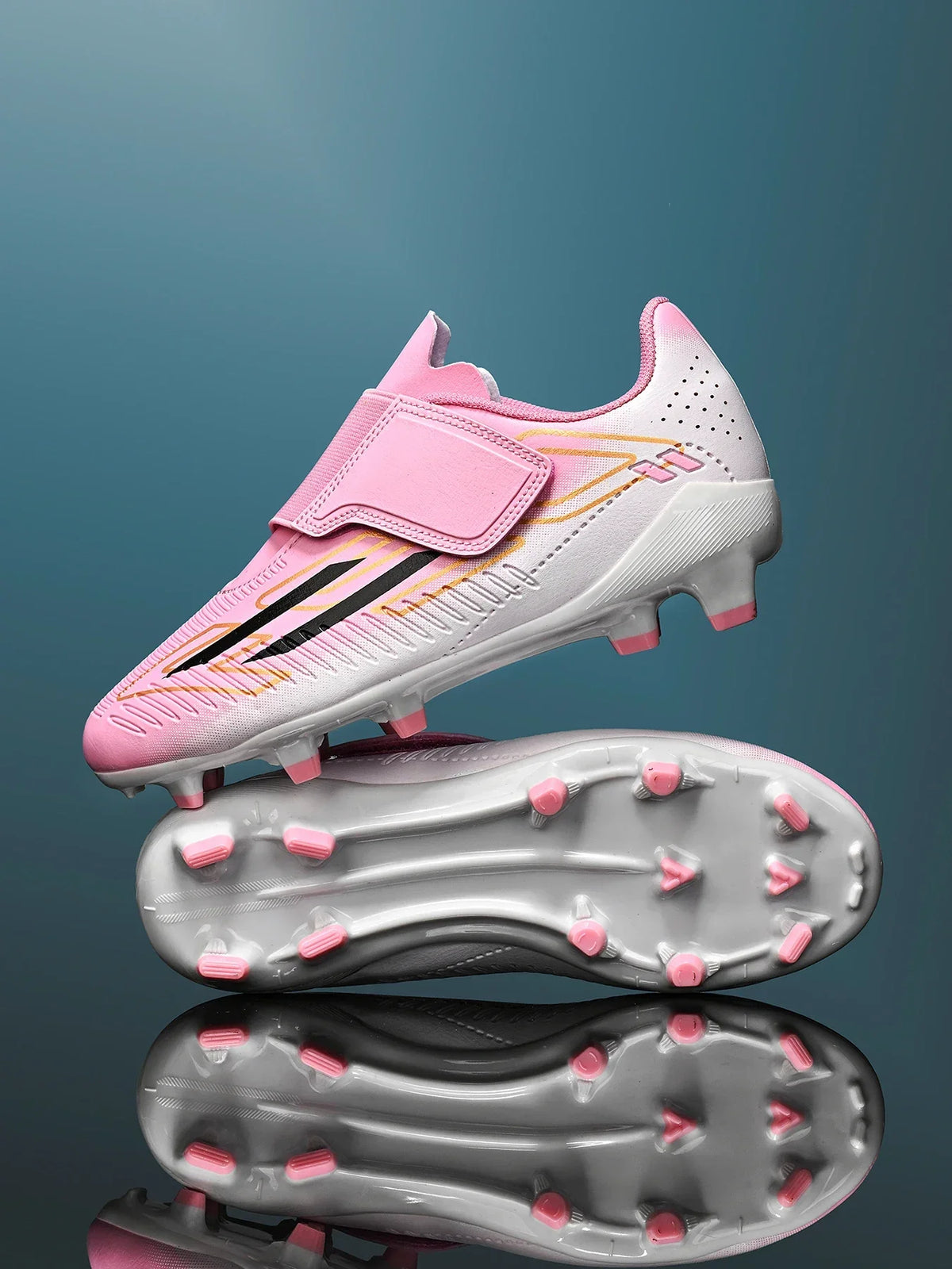 Chaussures de football professionnelles pour hommes, sans lacets, antidérapantes, pour jeunes, crampons FG/TF, entraînement sur terrain, crampons rapides pour le football.