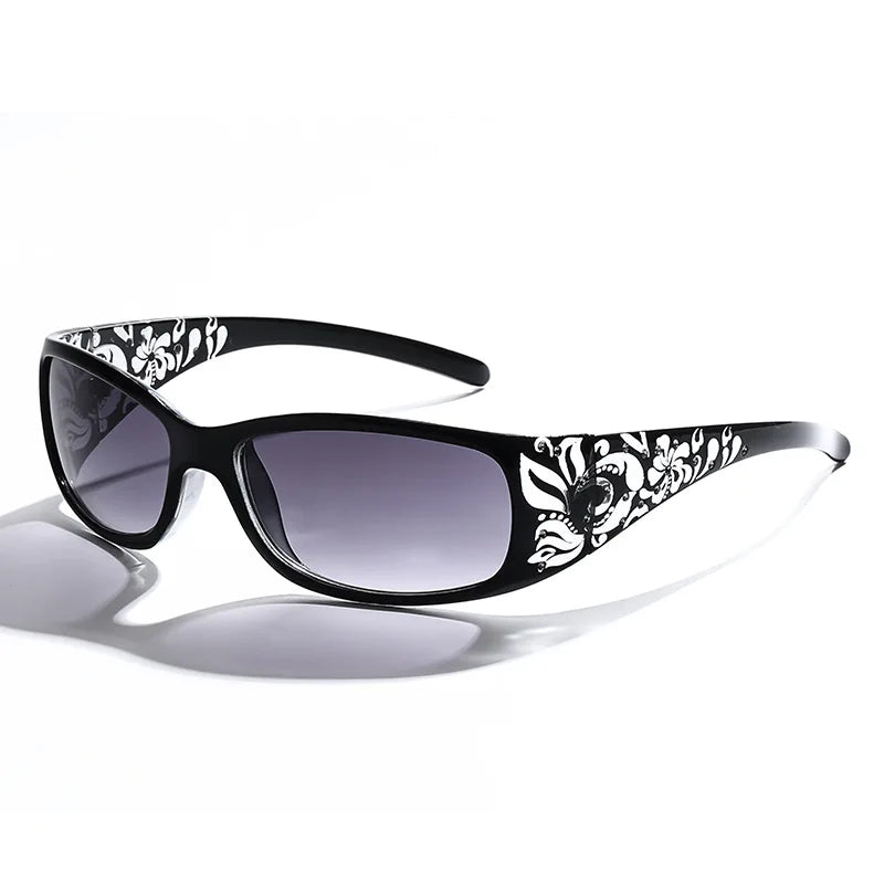 Fashion New Y2K Ladies Pattern Relief Square Small Frame Sunglasses Retro Style Elegant Summer Vacation Beach Glasses