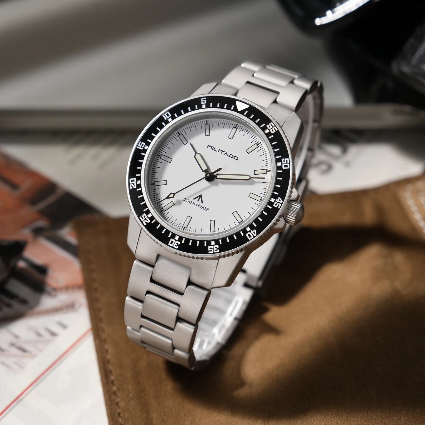 MILITADO  ML25 Quartz Dive Watch VH31 Sweep Second Sapphire Crystal 200M Waterproof BGW9 Lume Ceramic Bezel Men Watch