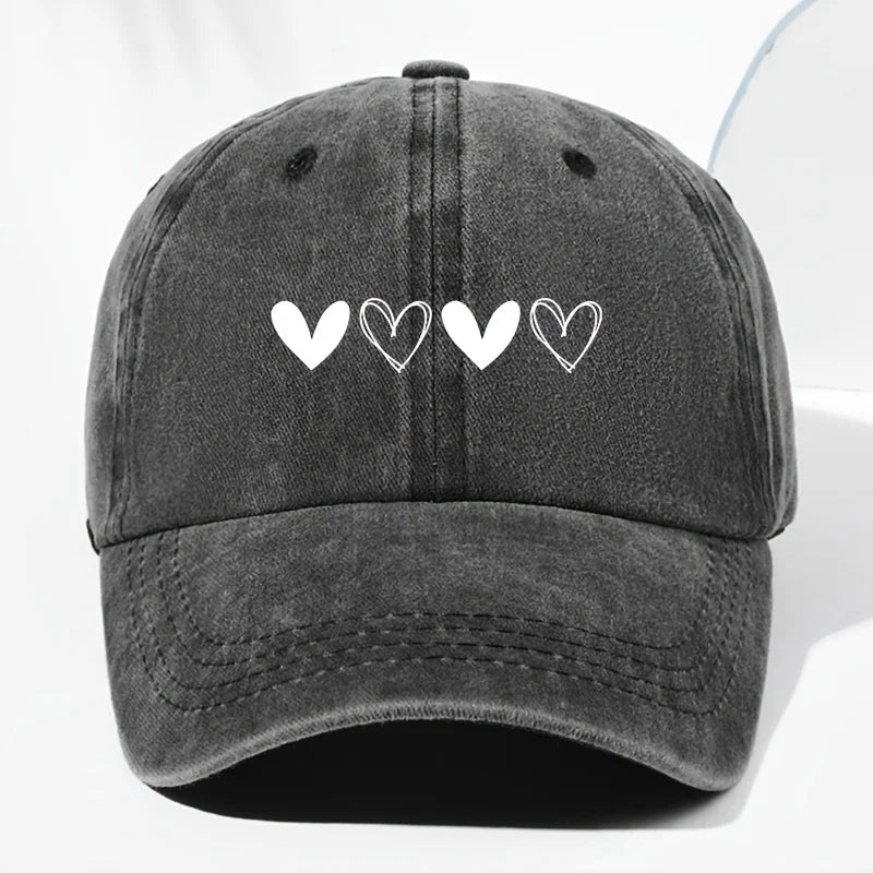 Unisex retro baseball cap with heart-shaped pattern for outdoor sun protection, suitable for truck drivers all year round.