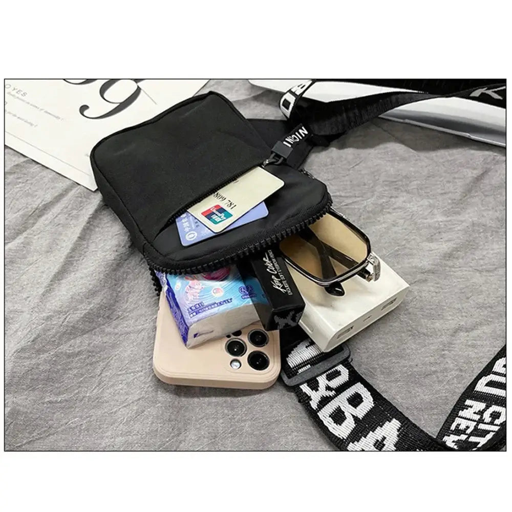 Fortnites Adult Shoulder Bag Sports Casual Lightweight Mini Phone Bags Cartoon Game Figure Printed Men Crossbody Chest Pack Gift