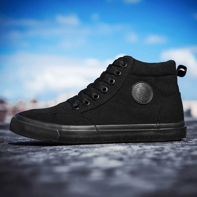 Men's High-Top Canvas Sneakers Slip-On Lace-Up Casual All-Black Basic Skate Shoes for Students Flat Sole Comfortable Sport Shoes
