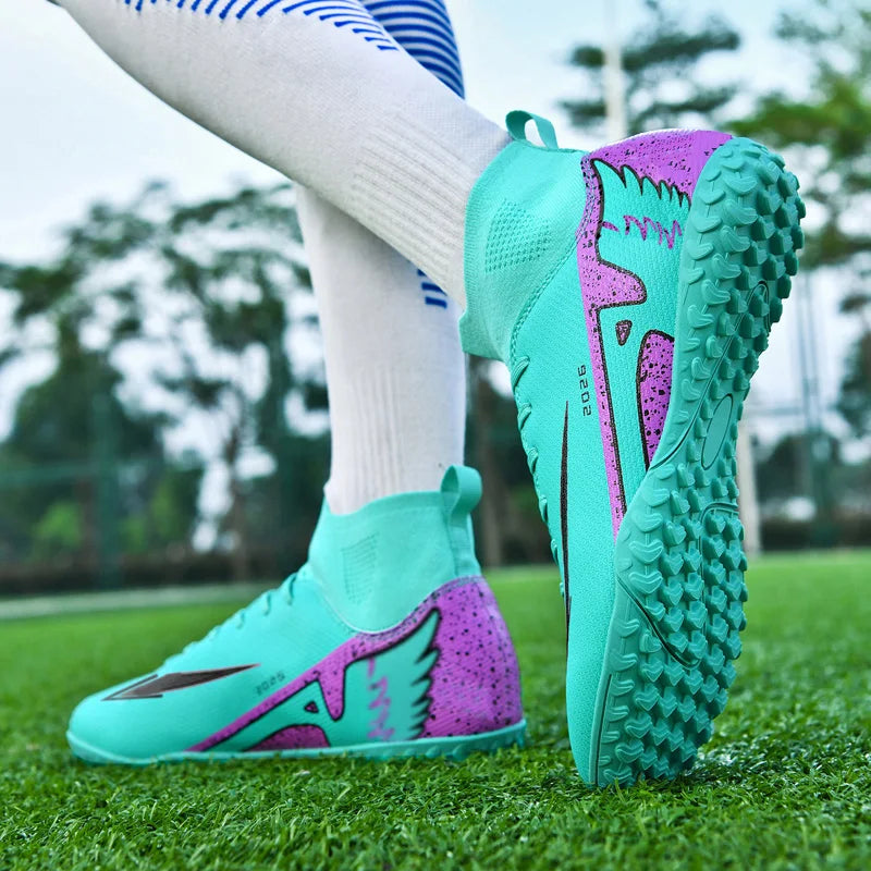 Nouvelles chaussures de football pour hommes, chaussures de football en salle de haute qualité, chaussures de sport, futsal, cheville haute, antidérapantes, ultralégères, antidérapantes pour l'extérieur
