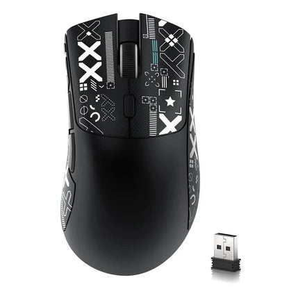 Ratón gaming inalámbrico Attack Shark R1 ligero Bluetooth 2.4G PAW3311 18000DPI ergonómico con macros