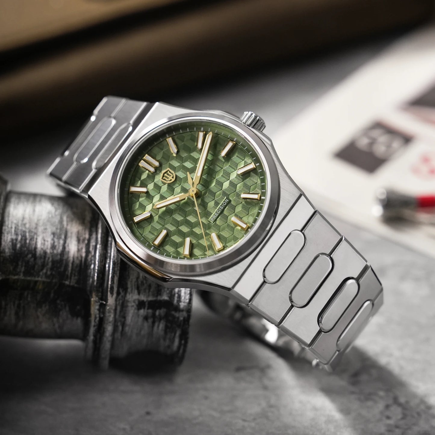 Watchdives WD0016 Super Black Men Watch Ultra Light-Absorbing Dial VH31/VH60 Sweep Second Quartz Movement Stainless Steel Watch