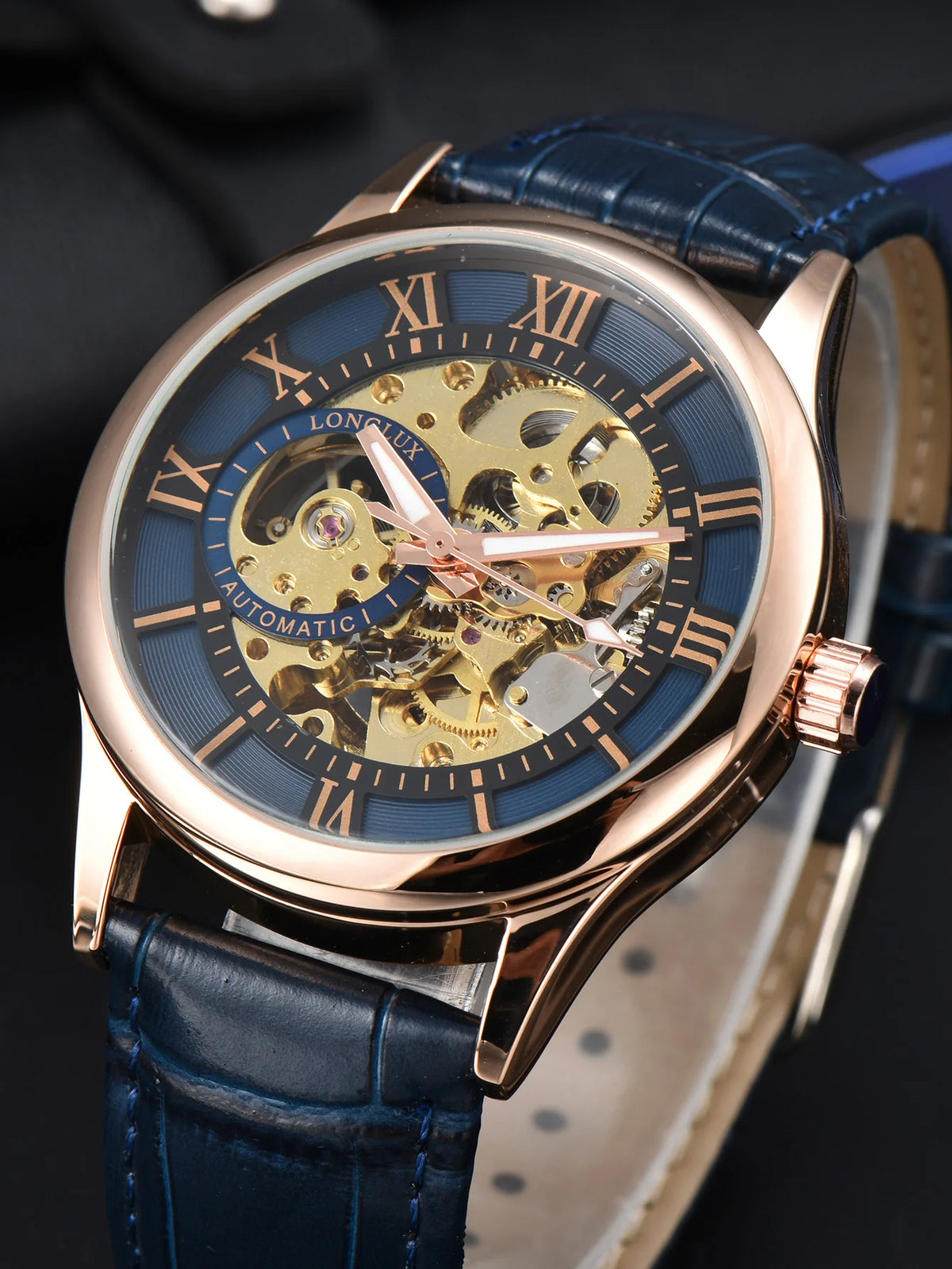 Relógio automático para homem, estilo de luxo, mostrador com algarismos romanos, mecanismo visível (esqueleto), resistente à água, ponteiros luminescentes, bracelete em pele – Uma escolha ideal para oferecer como presente.