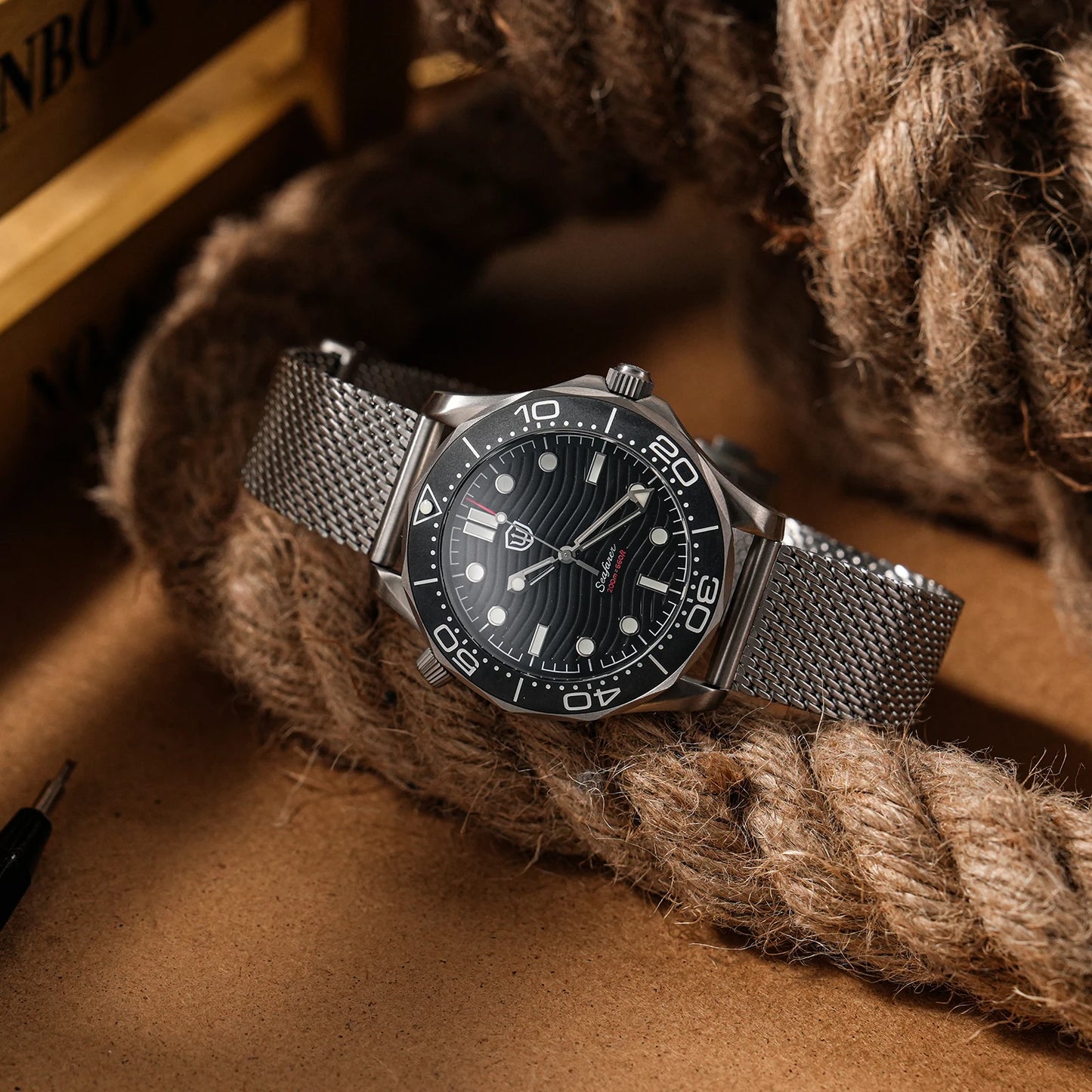 Watchdives 42mm Titanium Dive Watch NTTD VH31 Sweep Second Quartz Movement 200m Waterproof Super Luminous Men Watches
