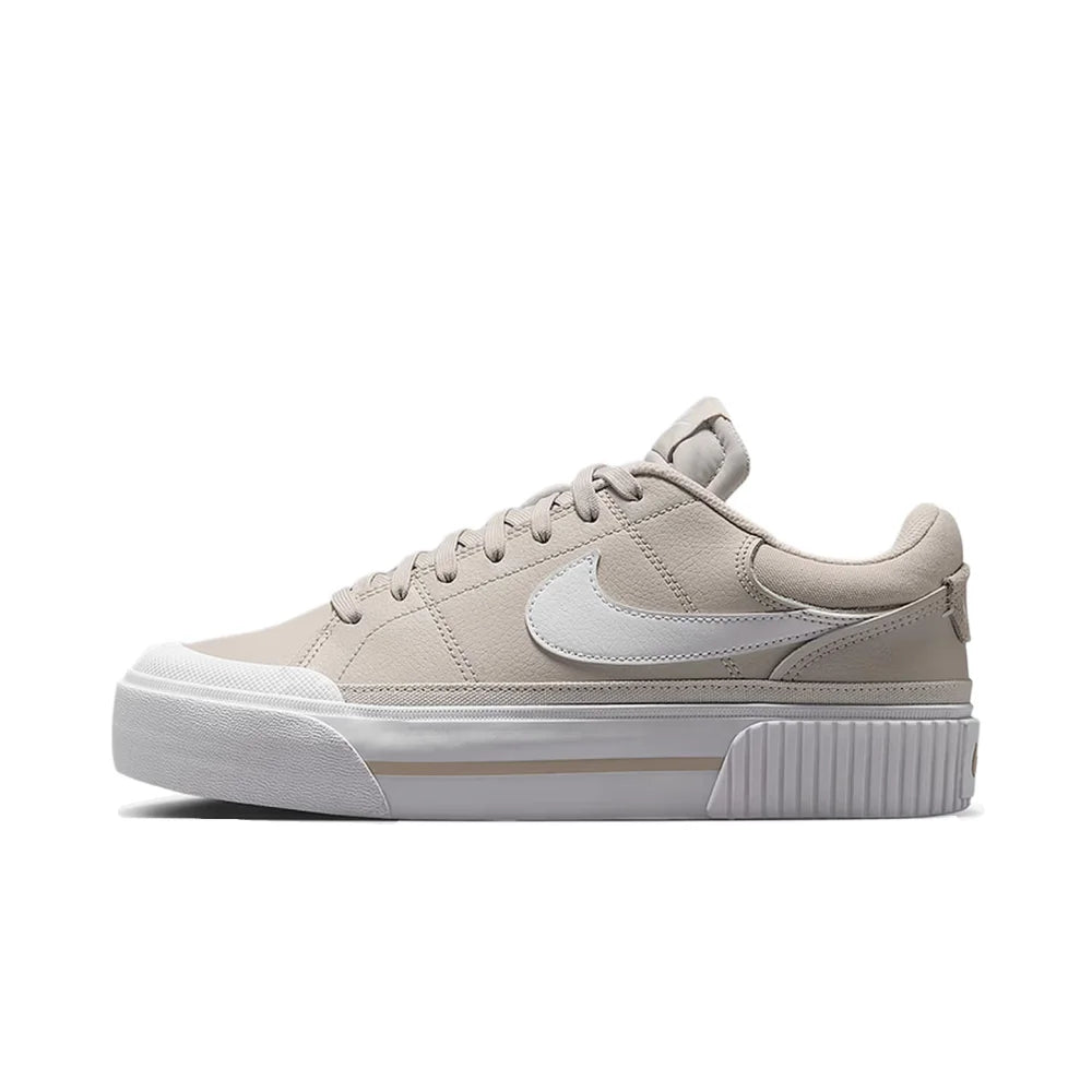Nike Court Legacy Lift – Højdefremhævende såldesign, komfortabel skridsikker støddæmpning, slidstærke sportssko FZ2606-100