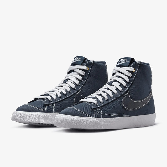 Nike aito Blazer Mid '77 CNVS naisten vapaa-ajan lenkkarit DX5550-400
