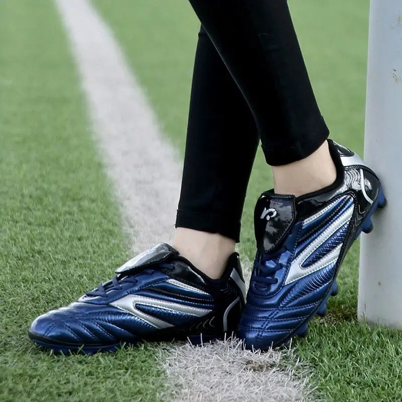 Hommes Football bottes de Football athlétique enfants chaussures de Football nouveau cuir haut mâle crampons formation Football baskets Sport