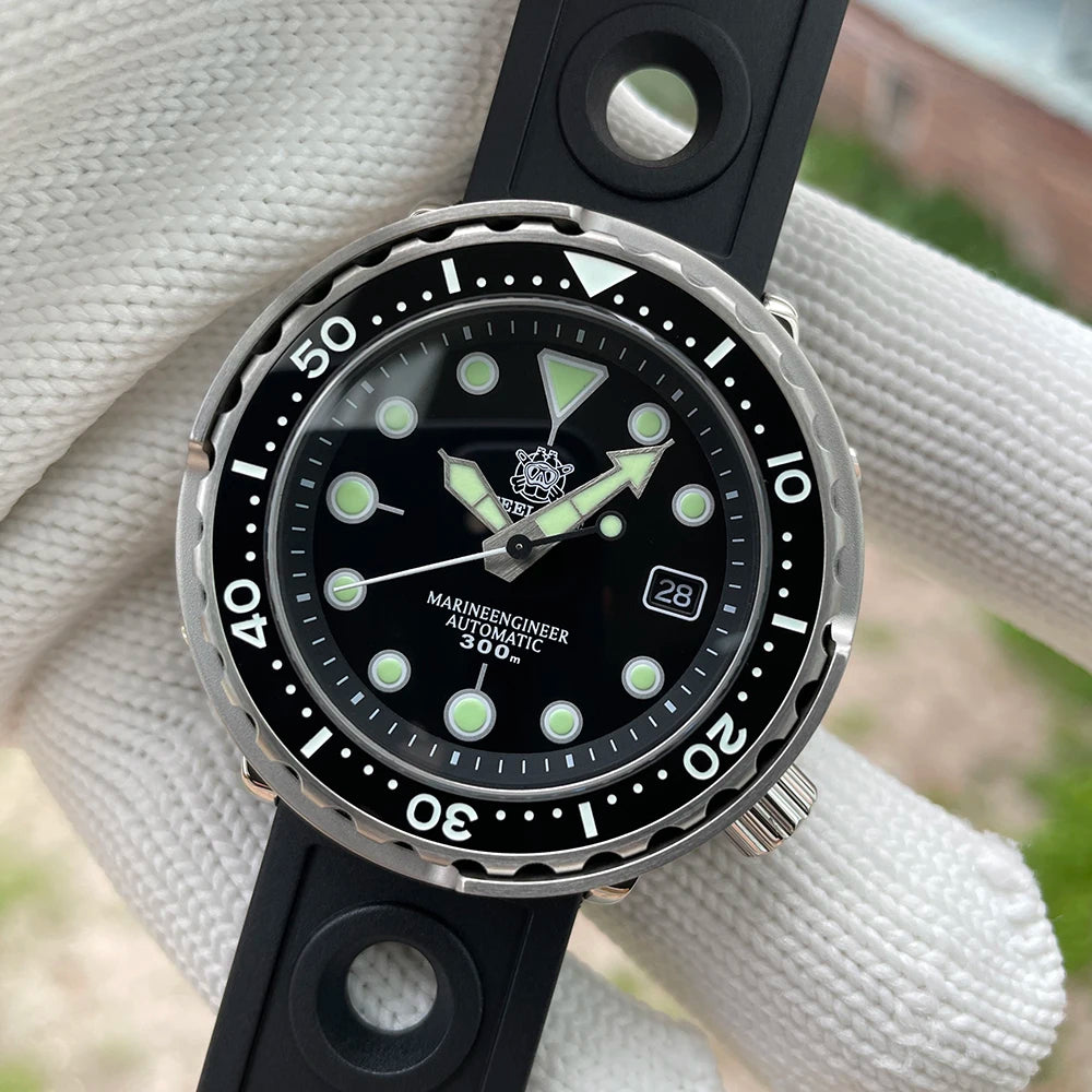 STEELDIVE SD1975 Mens Automatic Watches Men Dive Watch 300m Waterproof Mechanical Wristwatch C3 Luminous Clock Sapphire Mirror