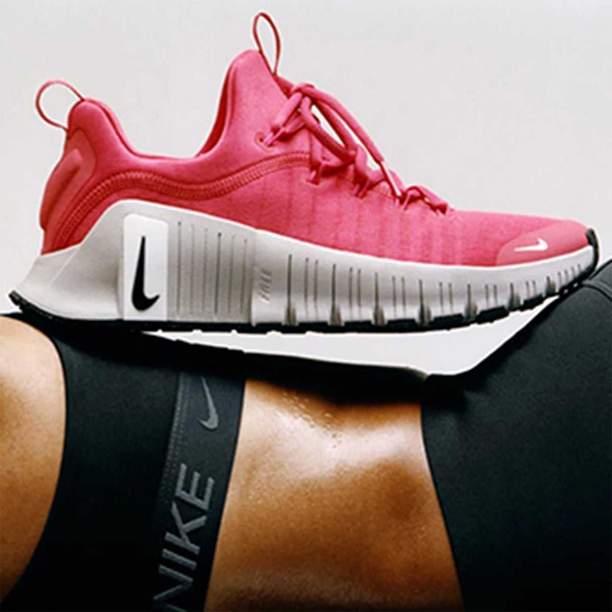 „Nike Authentic Free Metcon 6“ moteriški treniruočių bateliai FJ7126-602