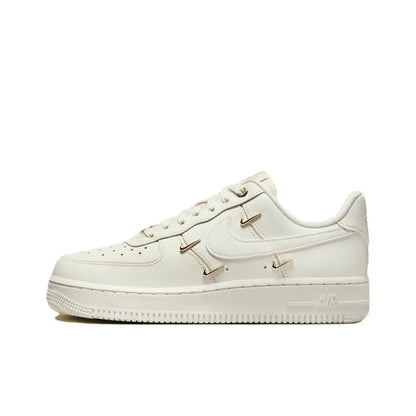 Buty do deskorolki Nike Air Force 1 Low-Top Unisex – klasyczne, wygodne, z poduszką powietrzną, kultowe, codzienne trampki unisex HM3694-011