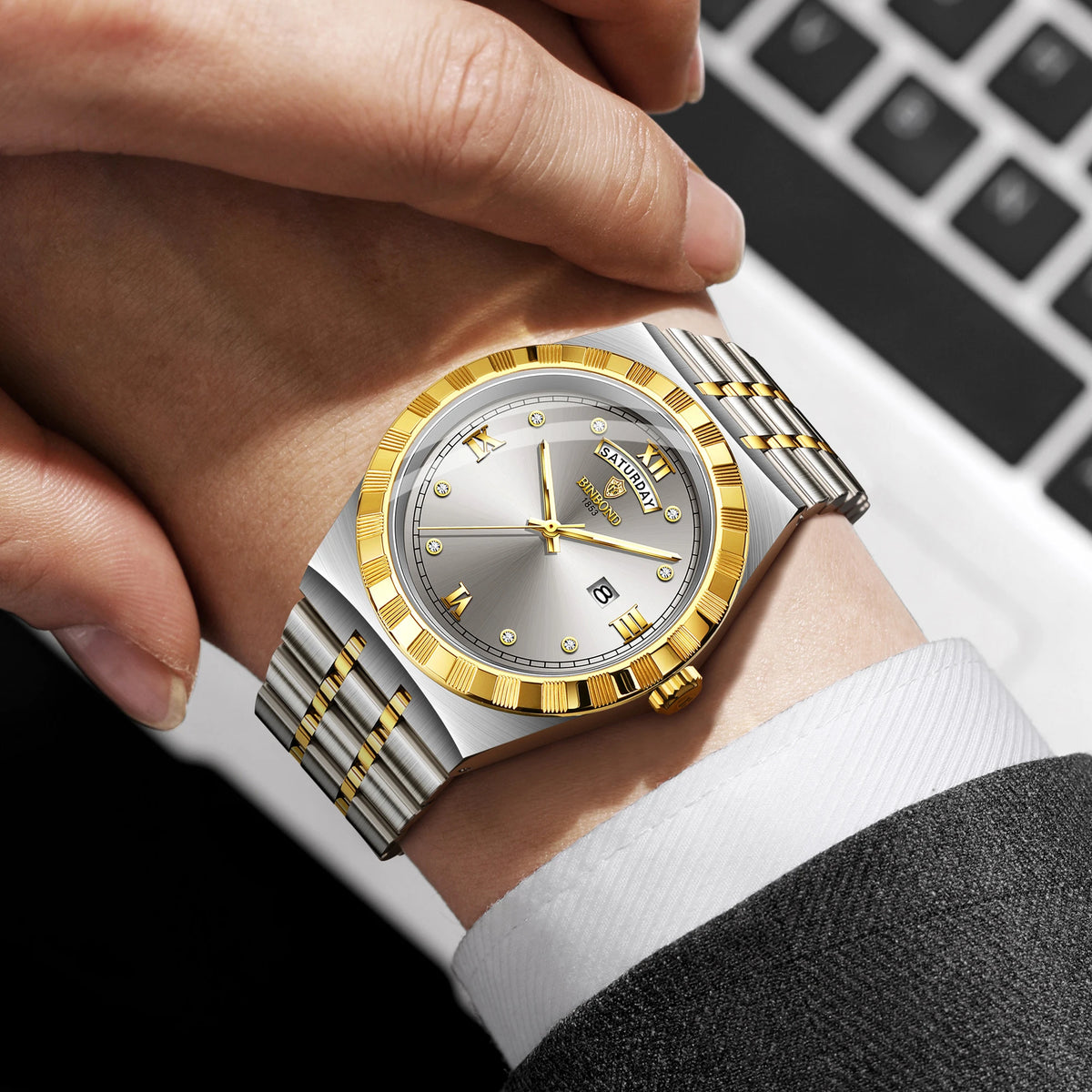 Men’s watch from the original BINBOND brand – Quartz wristwatch, luxury model, water-resistant and luminescent.