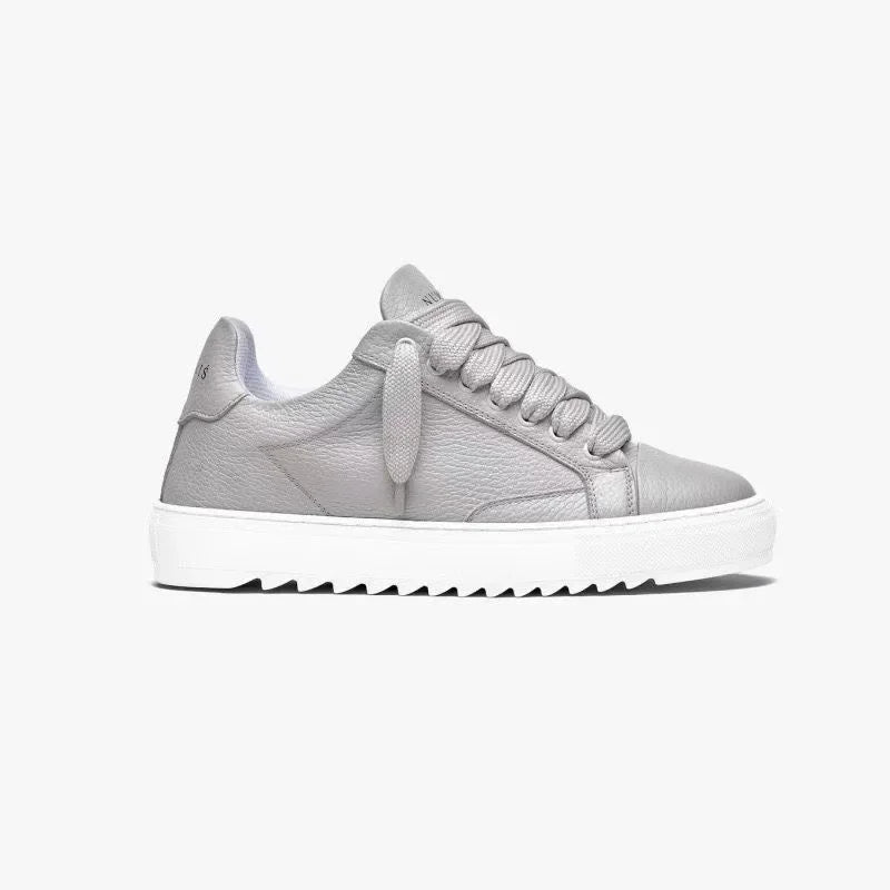 Chaussures de skate décontractées et respirantes pour hommes, semelle épaisse, baskets de sport polyvalentes, en toile grise denim imprimée, style spray, chaussures en toile