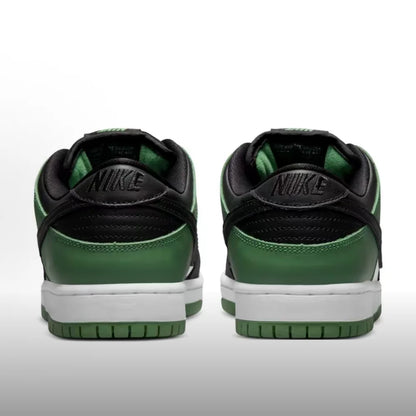 Nike Dunk SB  Fashion-forward, versatile everyday low-top sneakers—durable and comfortable for casual wear BQ6817-302