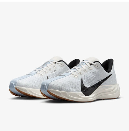 Nike Authentic Pegasus Plus løbesko til kvinder i mesh FQ7261-102