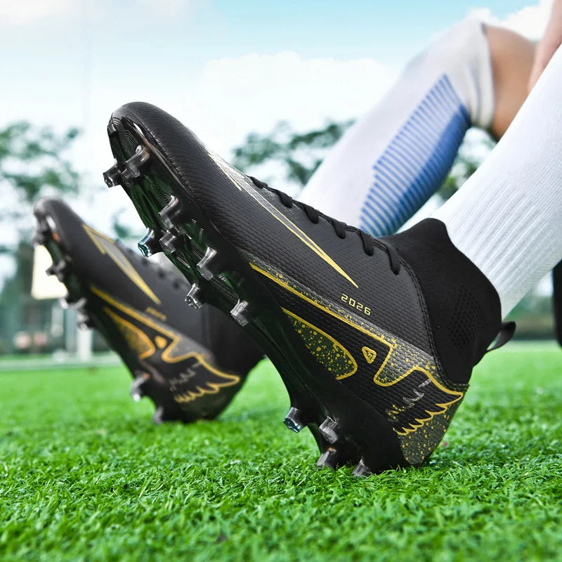 Nouvelles chaussures de football pour hommes, chaussures de football en salle de haute qualité, chaussures de sport, futsal, cheville haute, antidérapantes, ultralégères, antidérapantes pour l'extérieur
