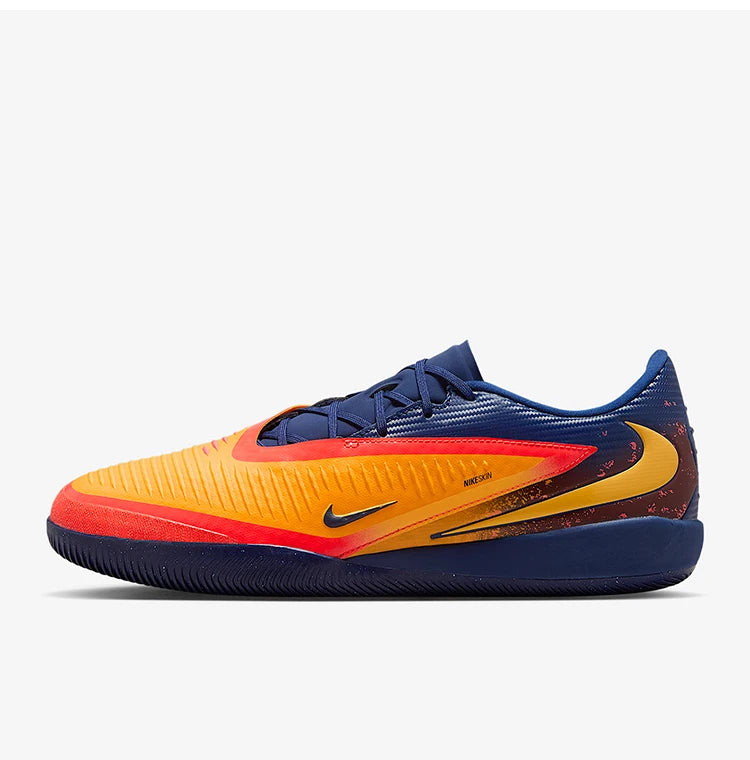 Nike Authentic Phantom 6 Herren-Low-Top-Sportschuhe mit Dämpfung für den Fußball IB3093-800