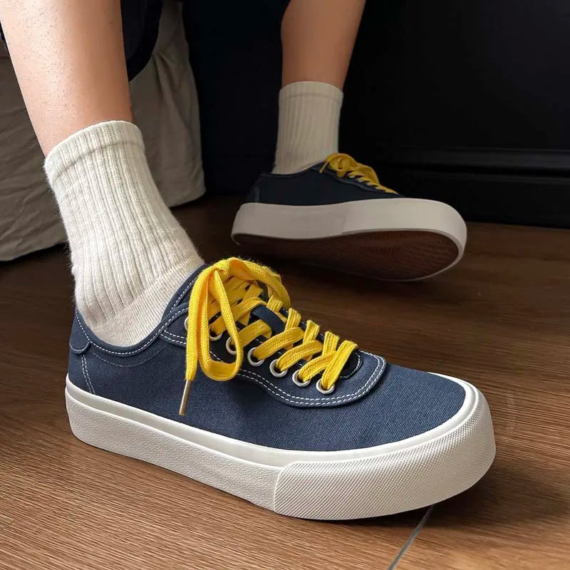 Oferta destacada: zapatos deportivos casuales para hombre, calzado de skate muy vendido para hombre, zapatillas de moda para uso diario y zapatos planos de lona para caminar