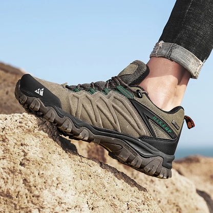 HIKEUP High Quality Leather Hiking Shoes Durable Outdoor Sport Men Trekking Leather Shoes Lace-Up Climbing Hunting Sneakers