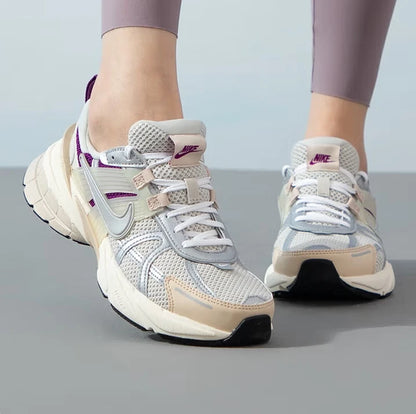Nike's New High-Density Foam Sole Cushioning and Wear-Resistant Training Running Shoes for Men and Women, Classic V2K Run Prm Lightweight and Comfortable Outdoor Sports Running Shoes, Trendy Retro Style Fashionable Versatile