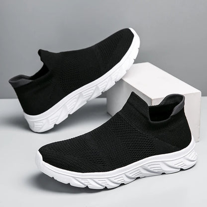 Breathable Men Casual Shoes Slip on Male Vulcanized Shoes Lightweight Men's Casual Sneakers Soft Anti-slip Flats Outdoor Loafers