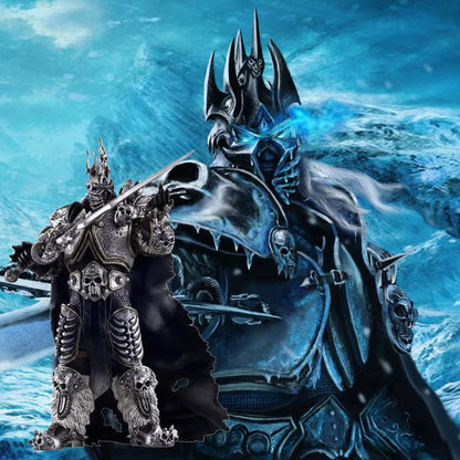 16 cm World of Warcraft-spilfigur: Lich King Arthas, dødsknægt, stående med Frostmourne – bordpynt til samling og festivalgaver
