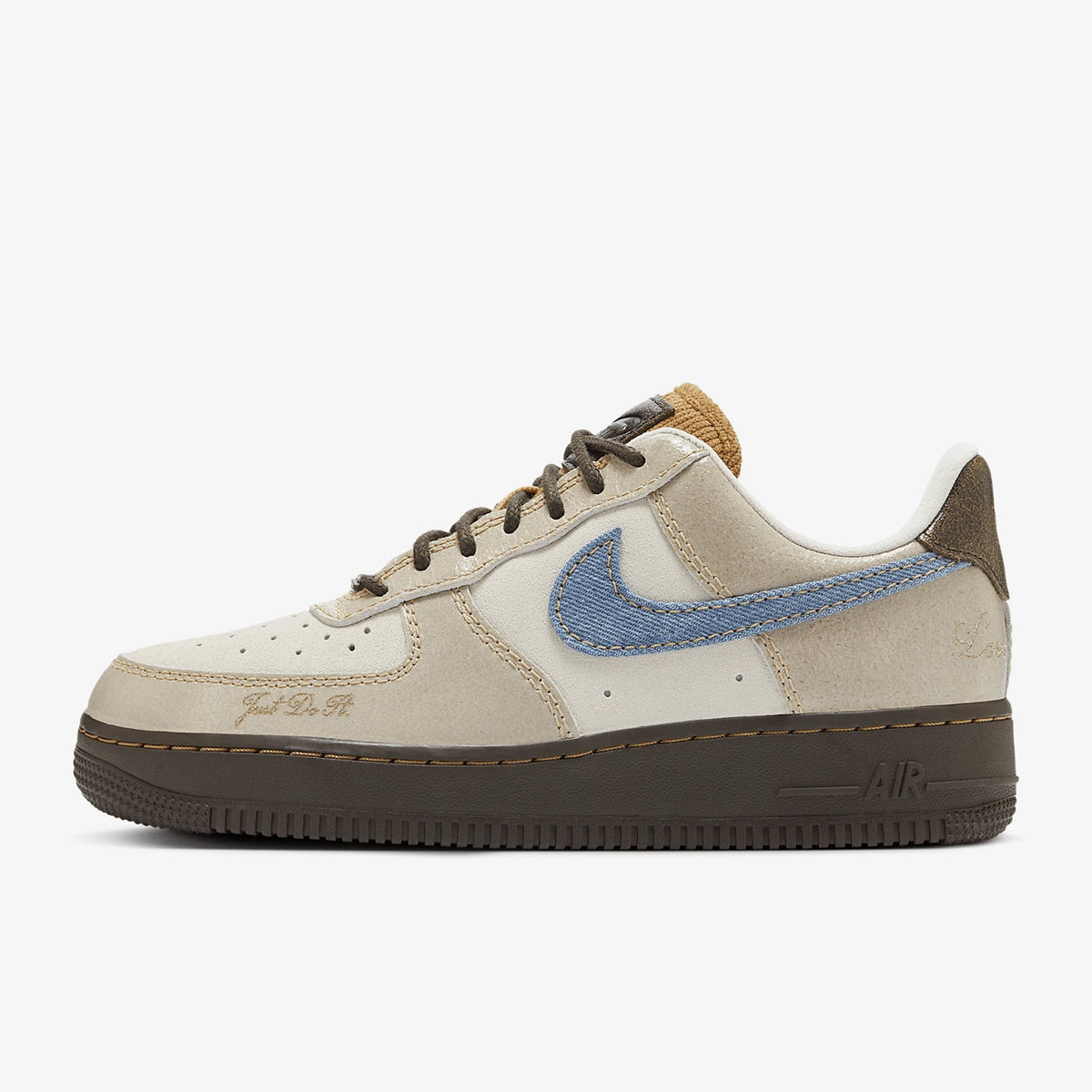 Nike Air Force 1 klassiske sneakers til kvinder med tyk sål og holdbar konstruktion HQ3458-142
