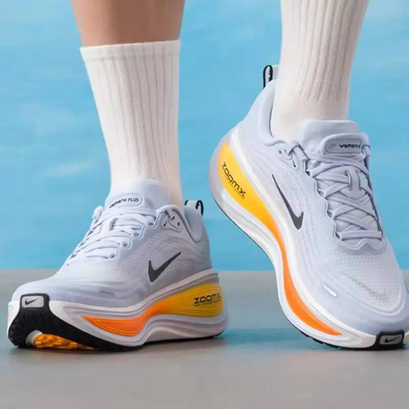 Nike muške Vomero Plus Full ZoomX Max Cushion responzivne tenisice za svakodnevni trening trčanja na cesti, Hydrogen Blue HV8150-404