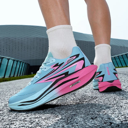 Unisex sportiniai bateliai. Madingi, su raišteliais, bėgimui skirti, amortizuojantys, neslystantys, atšokantys treniruočių bateliai. Nauji lauko sportiniai bateliai.