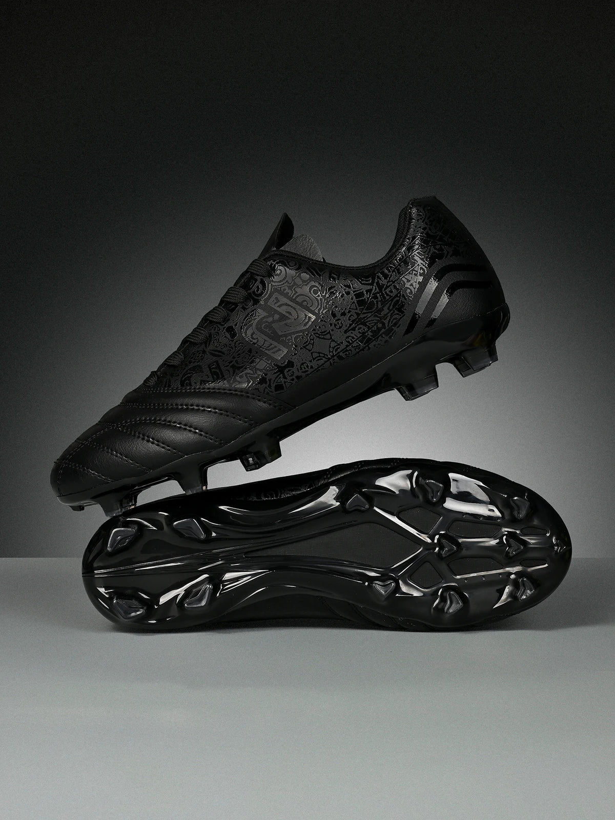 Chaussures de football AG FG pour hommes, tige en PU souple, structure de crampons renforcée, pour adultes, pour les matchs et entraînements de football en plein air sur pelouse.