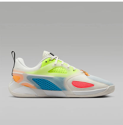 Nike Jordan herresko med stødabsorbering og holdbar ydeevne til basketball FQ3859-100