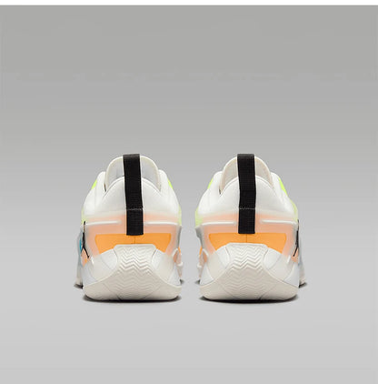Nike Jordan herresko med stødabsorbering og holdbar ydeevne til basketball FQ3859-100