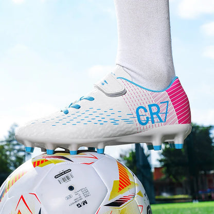 Nouvelles chaussures de football montantes à crampons longs pour adolescents et étudiants, adaptées aux garçons et aux filles, élégantes, durables et tendance