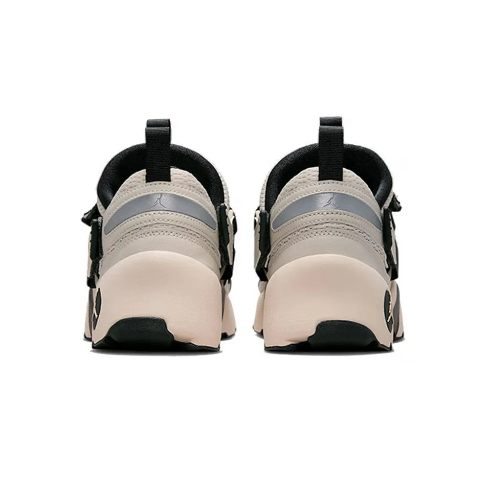 „Nike TRUNNER LX“: stilingi, universalūs, patogūs, neslystantys moteriški bėgimo bateliai su amortizacija ir ilgaamžiškumu HQ2164-102