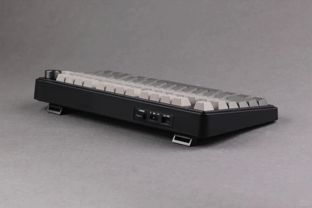Tastiera meccanica gaming wireless AULA F75 Pro con montaggio gasket, RGB personalizzato, layout 75% e keycap PBT con incisione laterale
