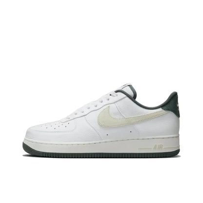 Buty do deskorolki Nike Air Force 1 Low-Top Unisex – klasyczne, wygodne, z poduszką powietrzną, kultowe, codzienne trampki unisex HM3694-011