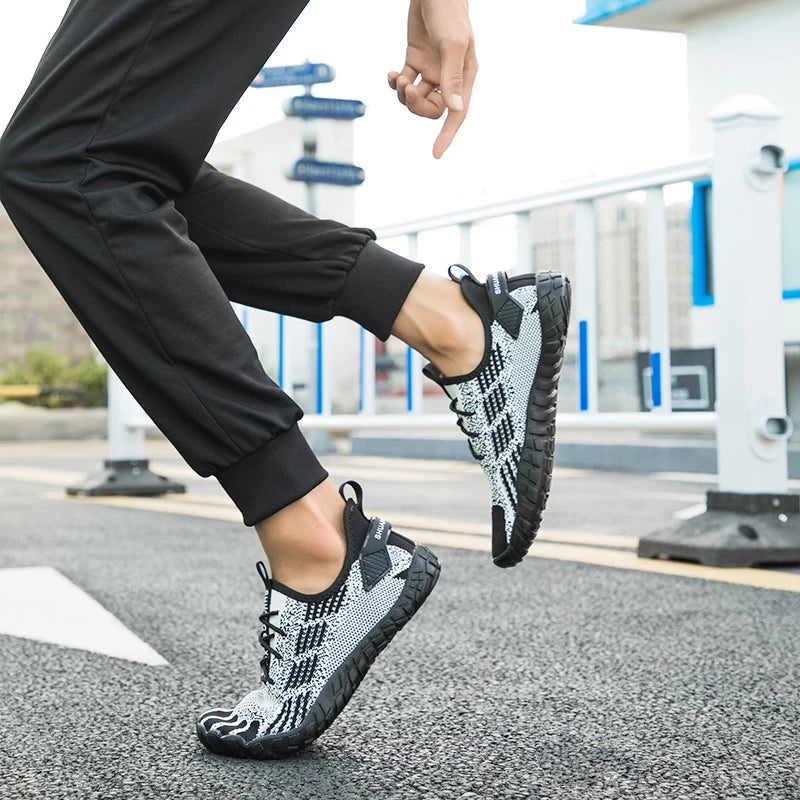 Water Shoes for Men Barefoot Beach Shoes Breathable Sport Shoes Quick Dry River Whtie Sea Aqua Sneakers Soft Beach Sneakers