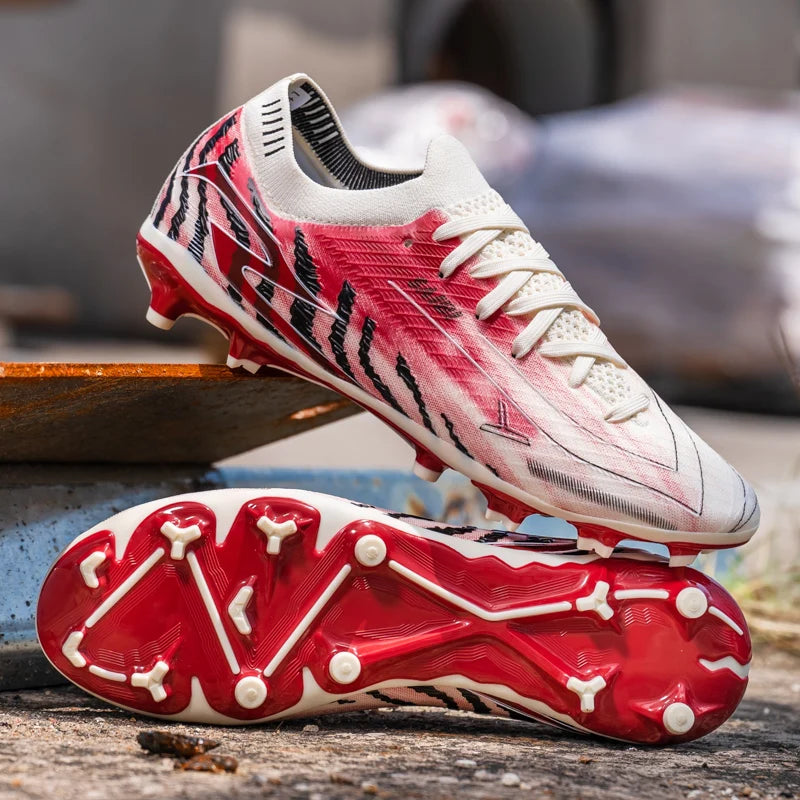 Chaussures de football AG FG pour hommes, tige en PU souple, structure de crampons renforcée, pour adultes, pour les matchs et entraînements de football en plein air sur pelouse.