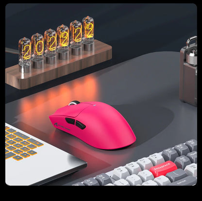 ATTACK SHARK X11SE trådlös gamingmus, tri-mode, 63g superlätt med PAW3311-sensor, 22000 DPI, 300mAh batteri, dubbel drivrutin