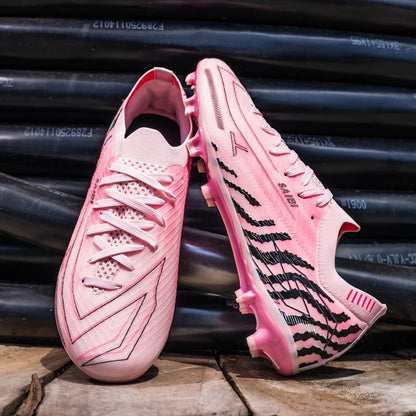 Chaussures de football AG FG pour hommes, tige en PU souple, structure de crampons renforcée, pour adultes, pour les matchs et entraînements de football en plein air sur pelouse.