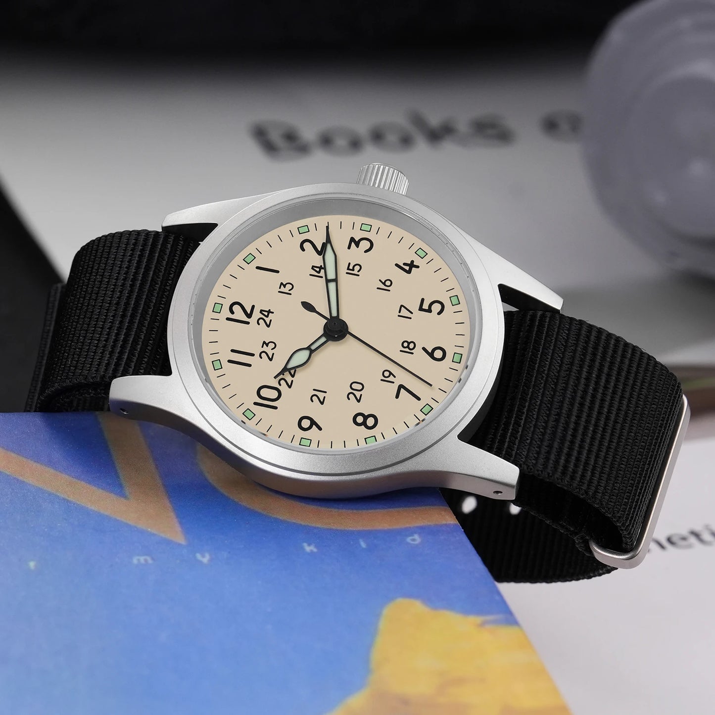 Militado ML05 38mm Military Field Watch VH31 Sweep Quartz Movement Domed Sapphire Crystal Waterproof 100M Super Luminous Watches