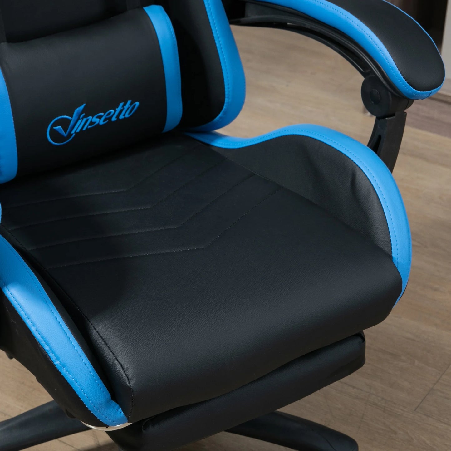 Ergonomic Gaming Chair with Footrest, Lumbar Support Cushion, Adjustable Height, 135° Reclining Computer Gaming Chair for Office & Home