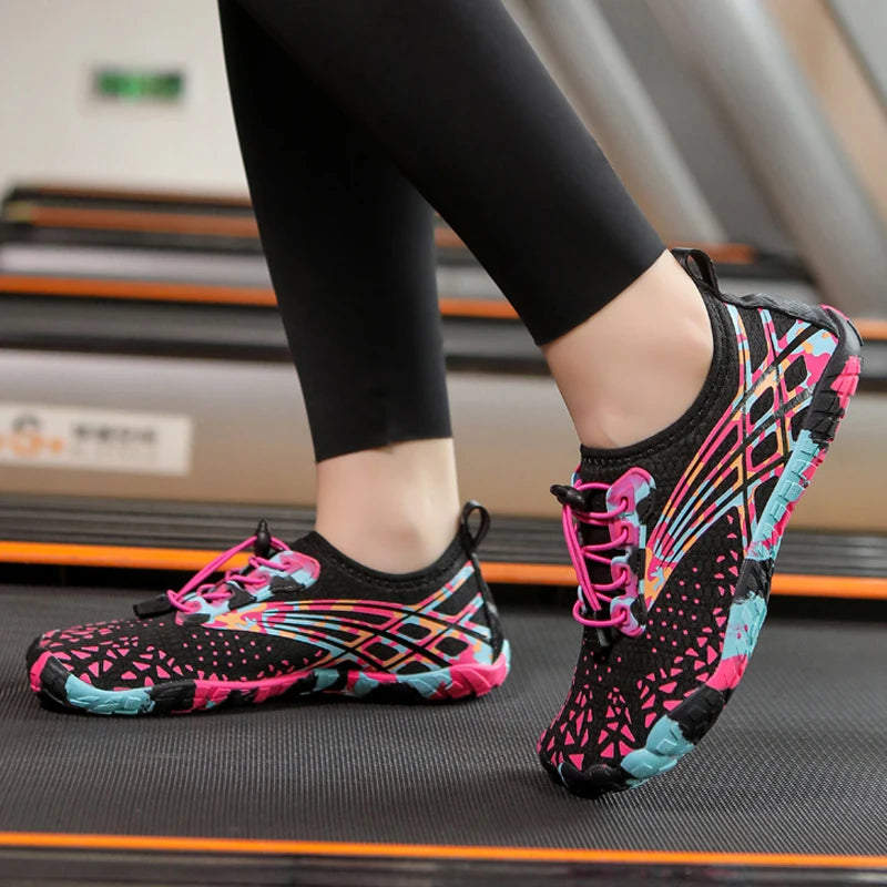 Szybkoschnące buty wodne dla kobiet, buty do pływania, buty typu „barefoot”, buty wodne typu „Five Fingers”, kolorowe buty plażowe, lekkie trampki na plażę