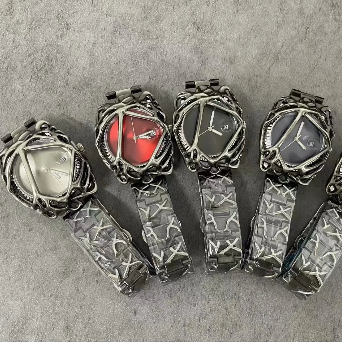 Fashion Y2K Antique Alabaster Quartz Watch Men Retro Black Strap Red Medieval Old Unique Creative Men Watches Luminous AAA Clock